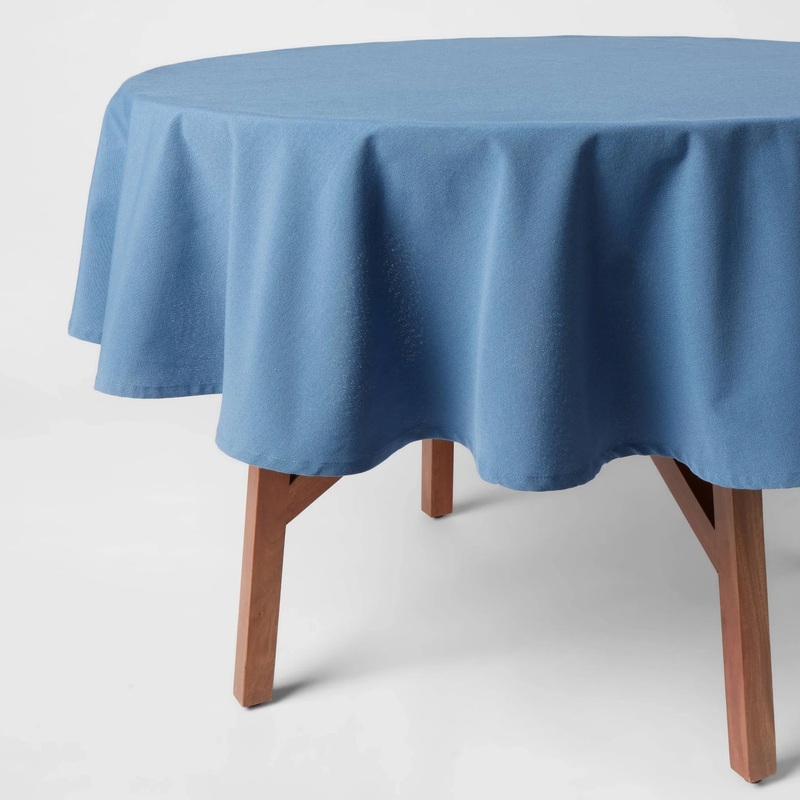 70-Inch Cotton Round Tablecloth in Blue