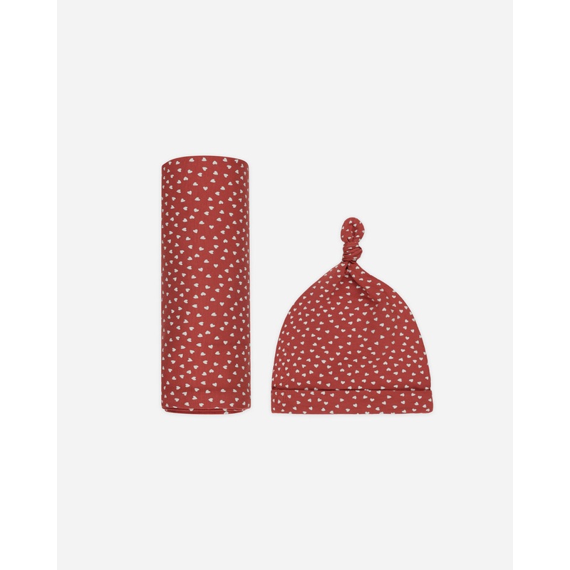Quincy Mae Bamboo Swaddle & Knotted Hat || Tiny Hearts