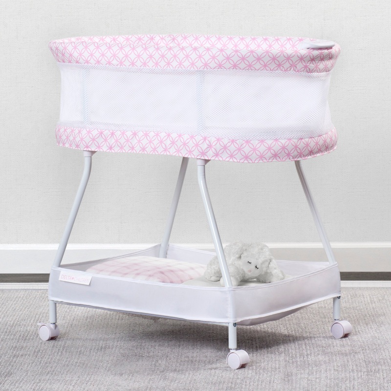 Sweet Dreams Bassinet with Airflow Mesh