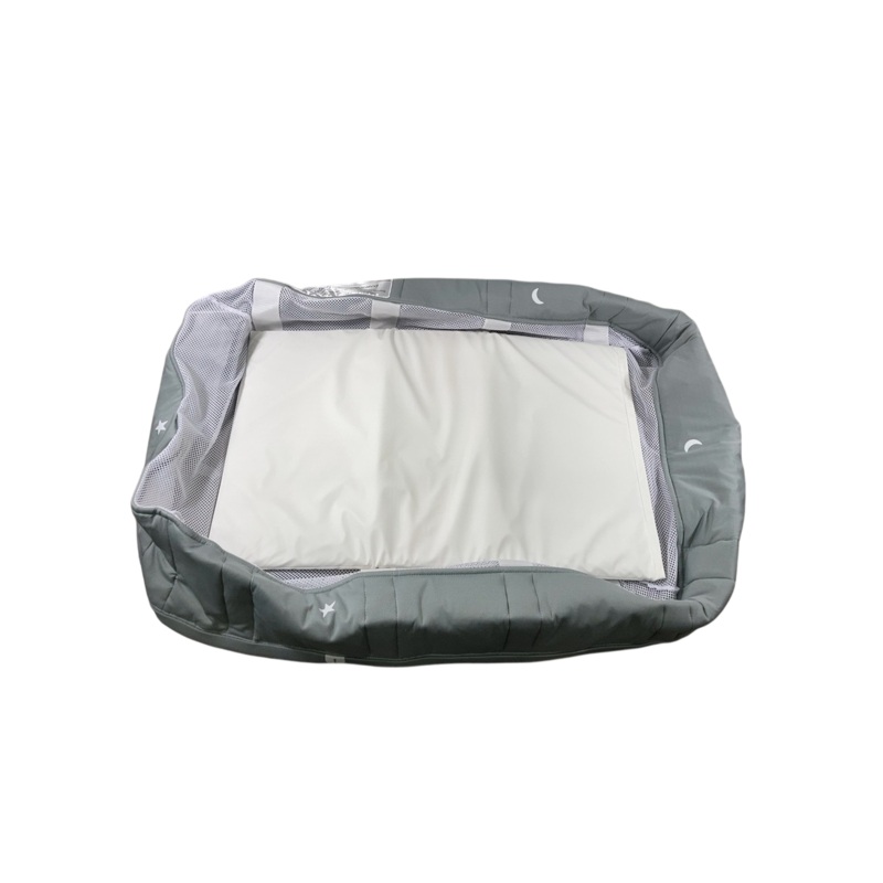 Guava Family Lotus Bassinet