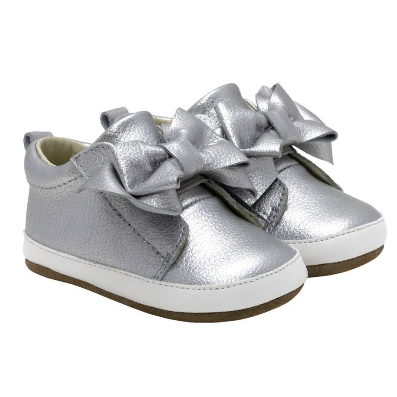 First Kicks – Aria