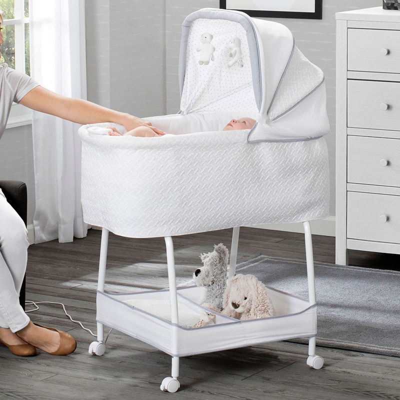 Silent Auto Gliding Elite Bassinet – Basketweave