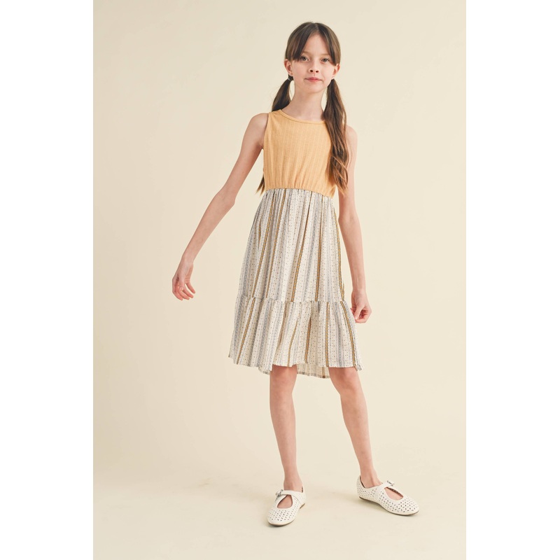 Heart And Arrow Frill Sleeve Flounce Dress