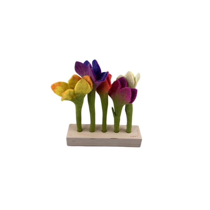 Lovevery Felt Flowers
