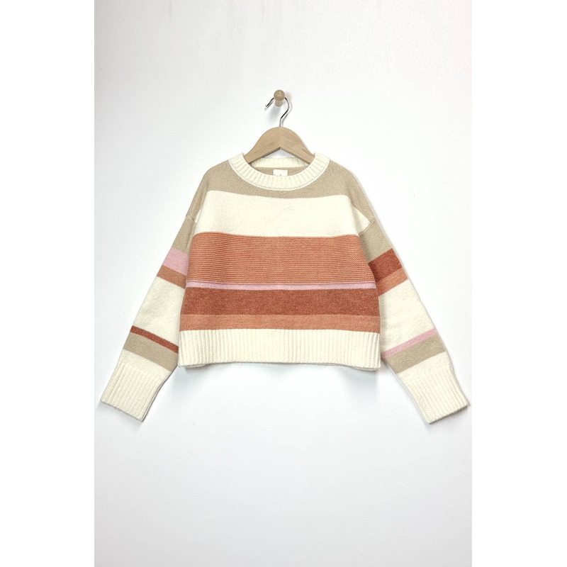 Heart And Arrow Round Neck Cropped Sweater