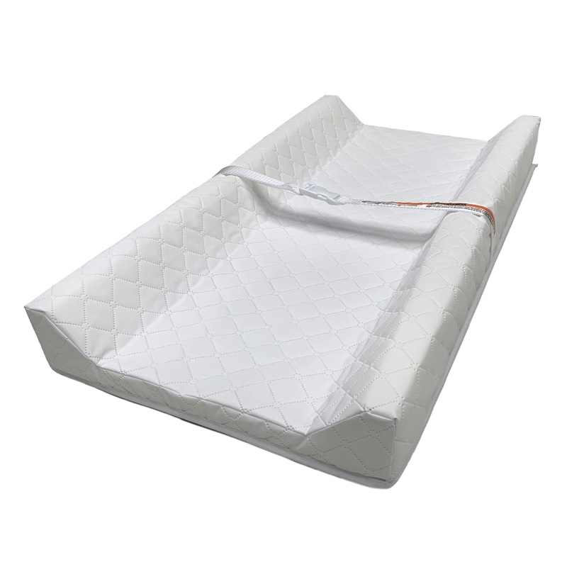Summer by Ingenuity 2-Sided Contour Changing Pad with Liner – White