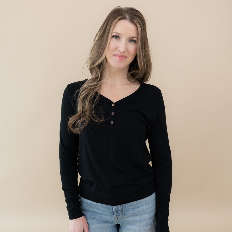 Women’s Long Sleeve Henley Tee in Midnight