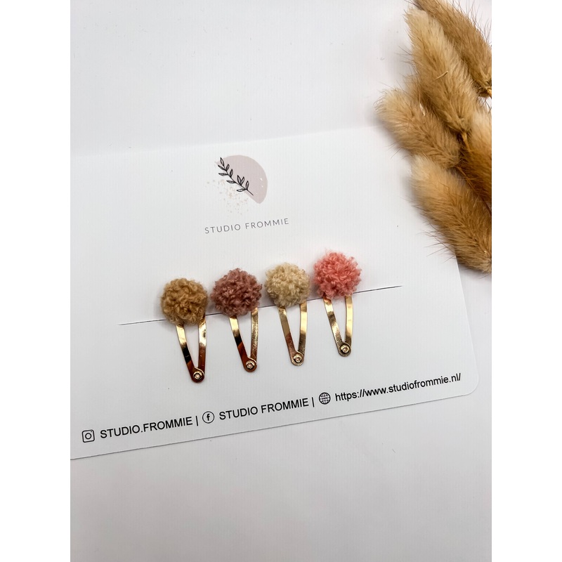 Studio Frommie Mauve Pompom Hair Clips Set