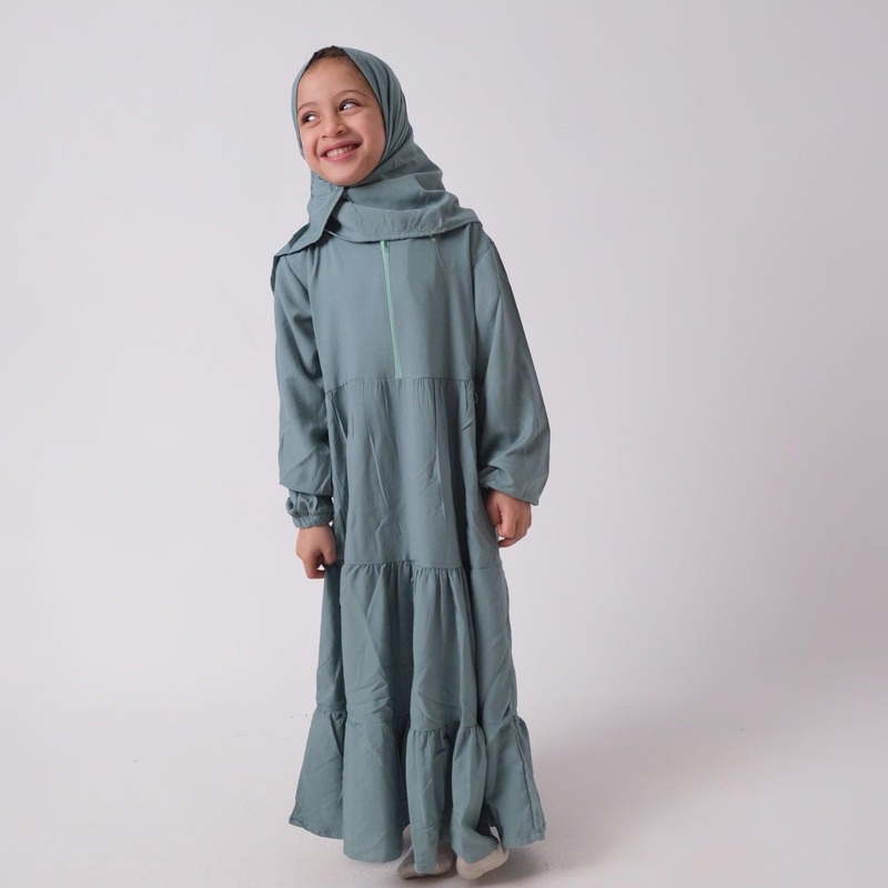 Mint Green Praying Gown “Isdal”